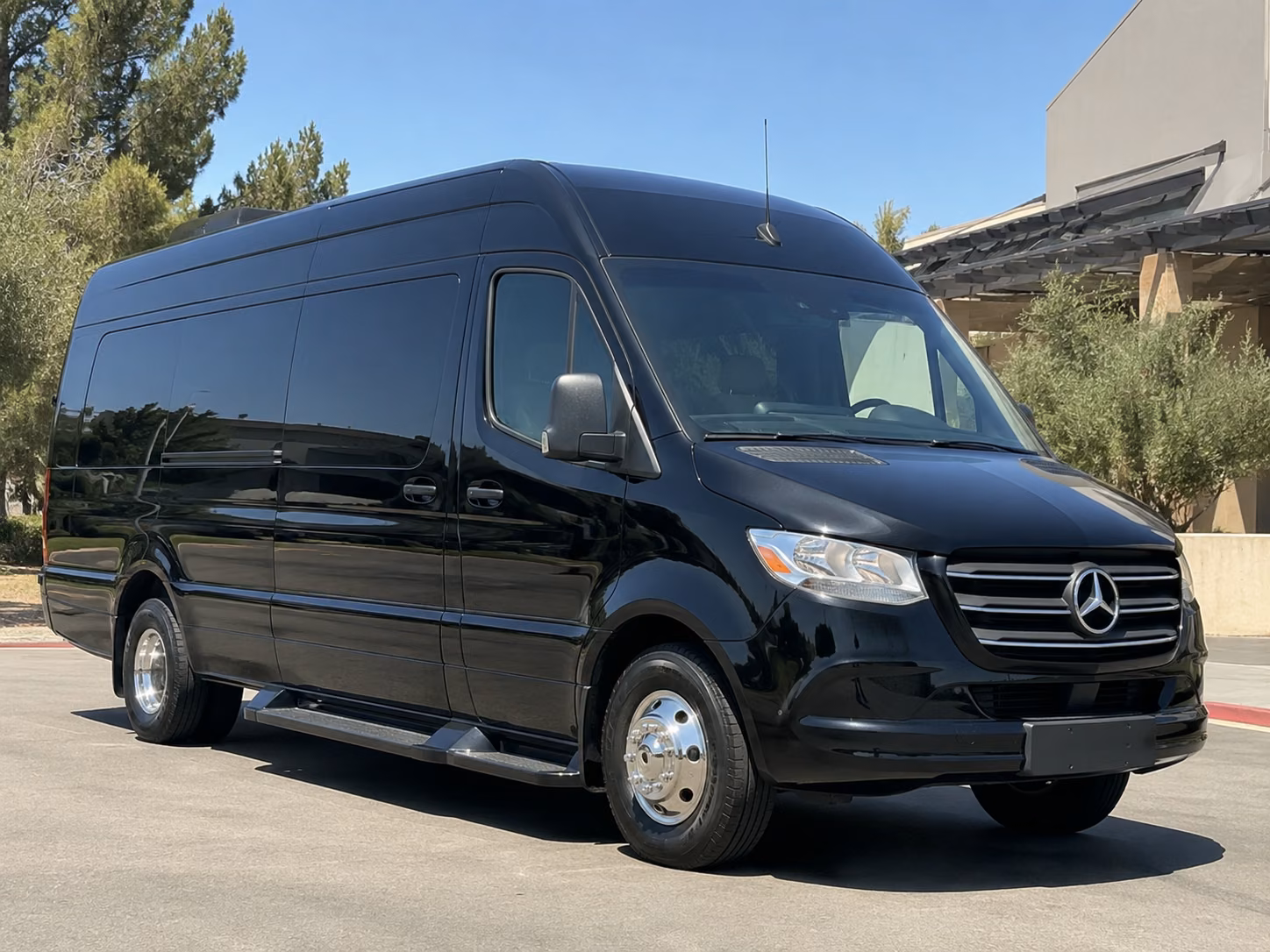 syracuse 10 passenger sprinter van